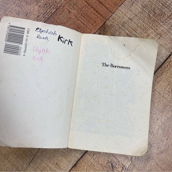 The Borrowers Afloat Afield Chapter Book Bundle Set - Picture 9 of 13